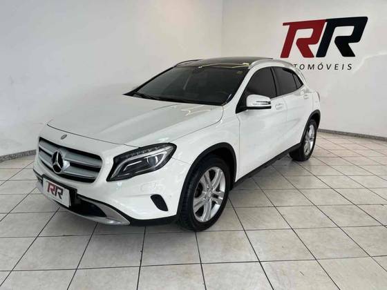 MERCEDES-BENZ GLA 200 1.6 CGI VISION 16V TURBO FLEX 4P AUTOMÁTICO MERCEDES-BENZ GLA 200 1.6 CGI VISION 16V TURBO FLEX 4P AUTOMÁTICO